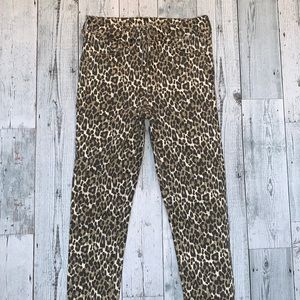Women’s American Eagle leopard print hi-rise legging pants. Size 4